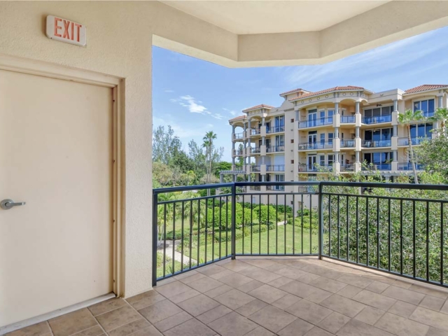 Longboat Key: Four Bedroom Beachfront balcony