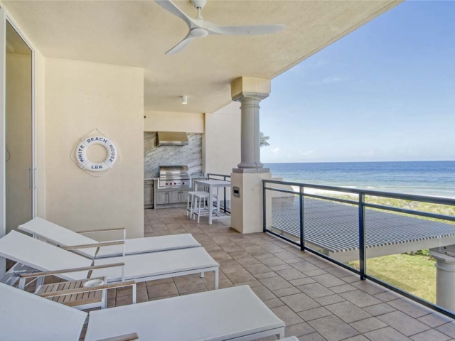 Longboat Key: Four Bedroom Beachfront balcony